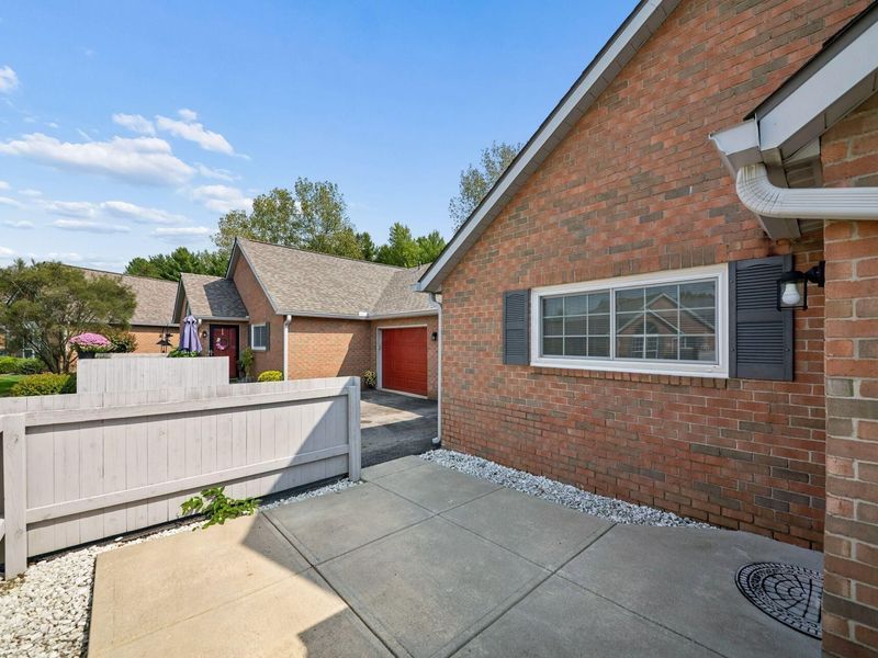 5688 Blendon Valley Drive, Columbus, OH 43230 Photo 6