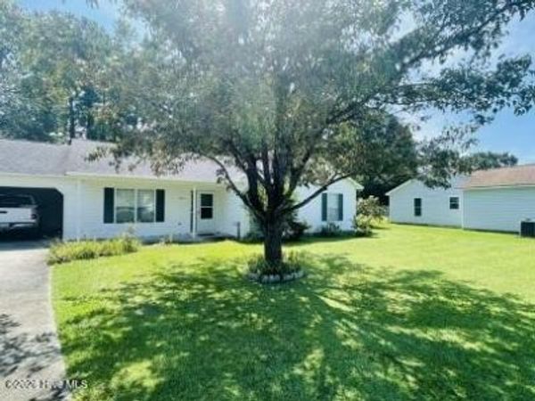203 Devonshire Drive , Havelock, NC 28532