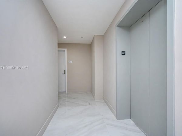 700 NE 24th St , Unit 3504, Miami, FL 33137