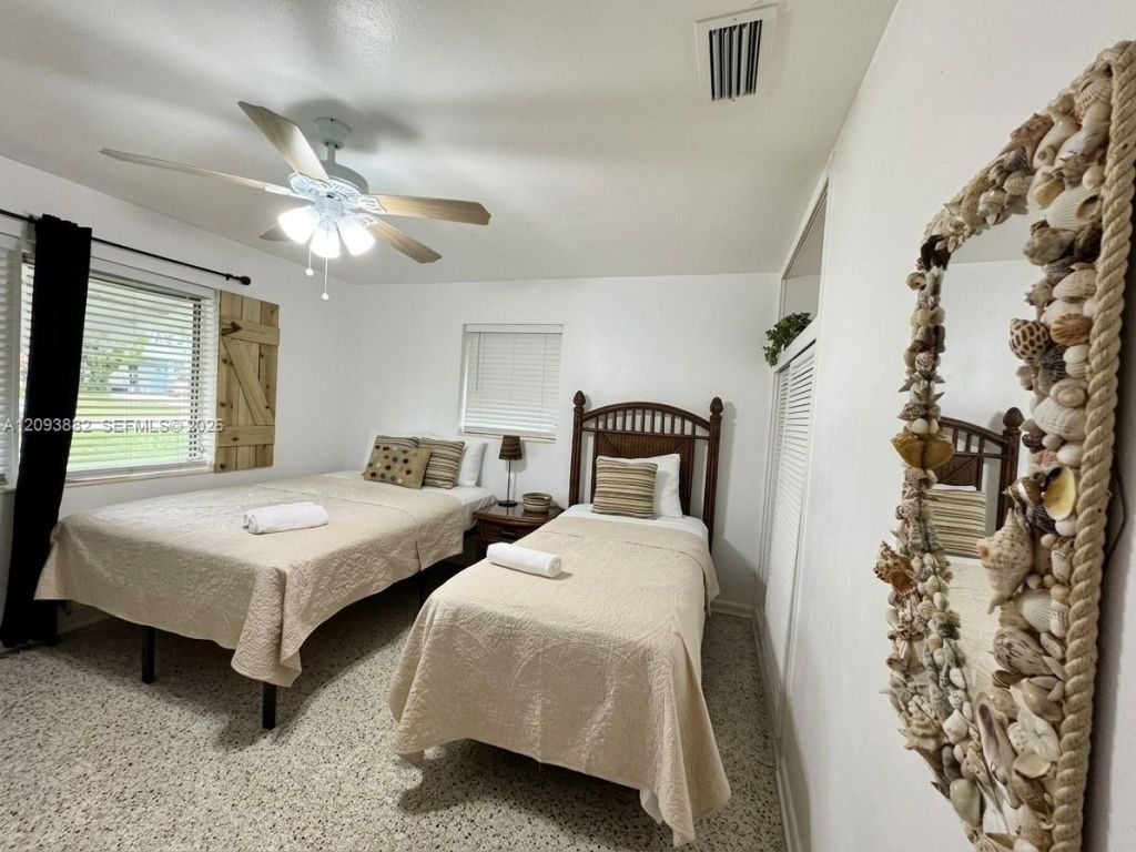 1684 NE Hilltop St, Jensen Beach, FL 34957 Photo