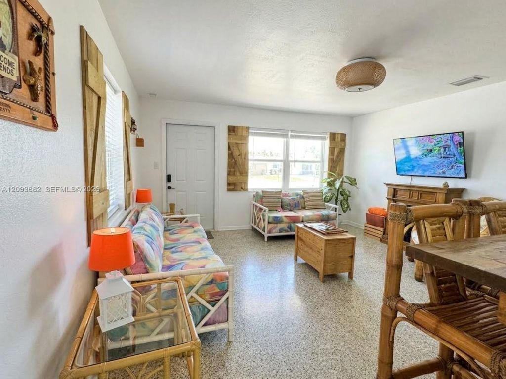 1684 NE Hilltop St, Jensen Beach, FL 34957 Photo