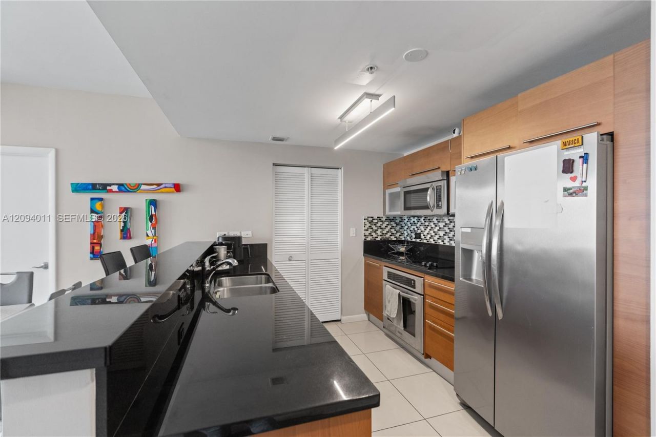 244 Biscayne Blvd, Unit 2410, Miami, FL 33132 Photo