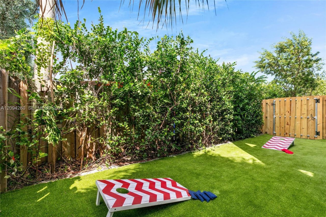 1123 NE 23rd Ter, Pompano Beach, FL 33062 Photo