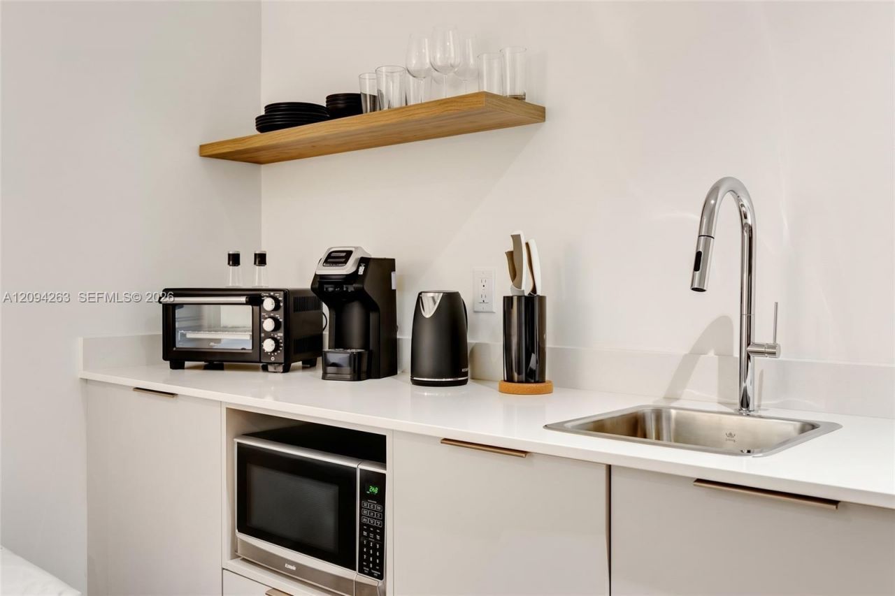 229 SW 9th St , Unit 505, Miami, FL 33130 Photo