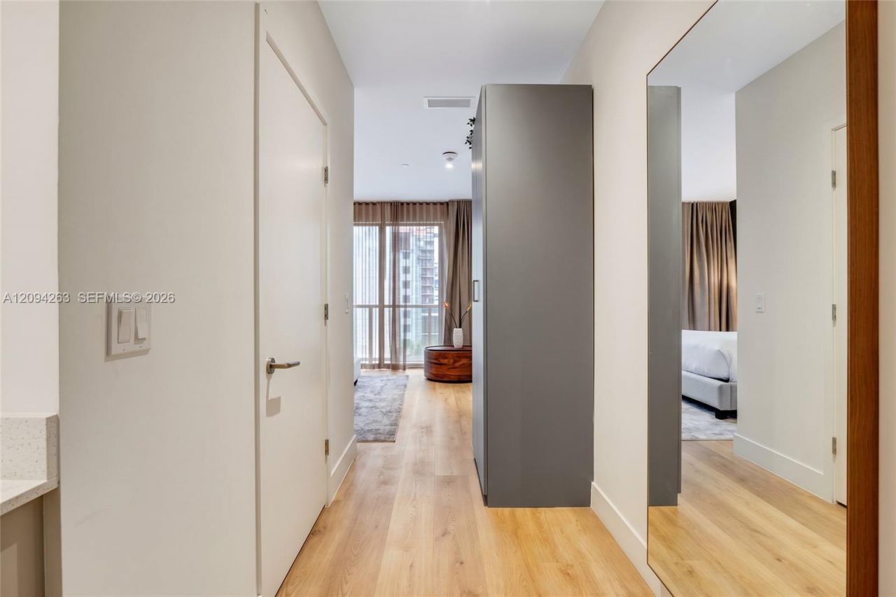 229 SW 9th St , Unit 505, Miami, FL 33130 Photo