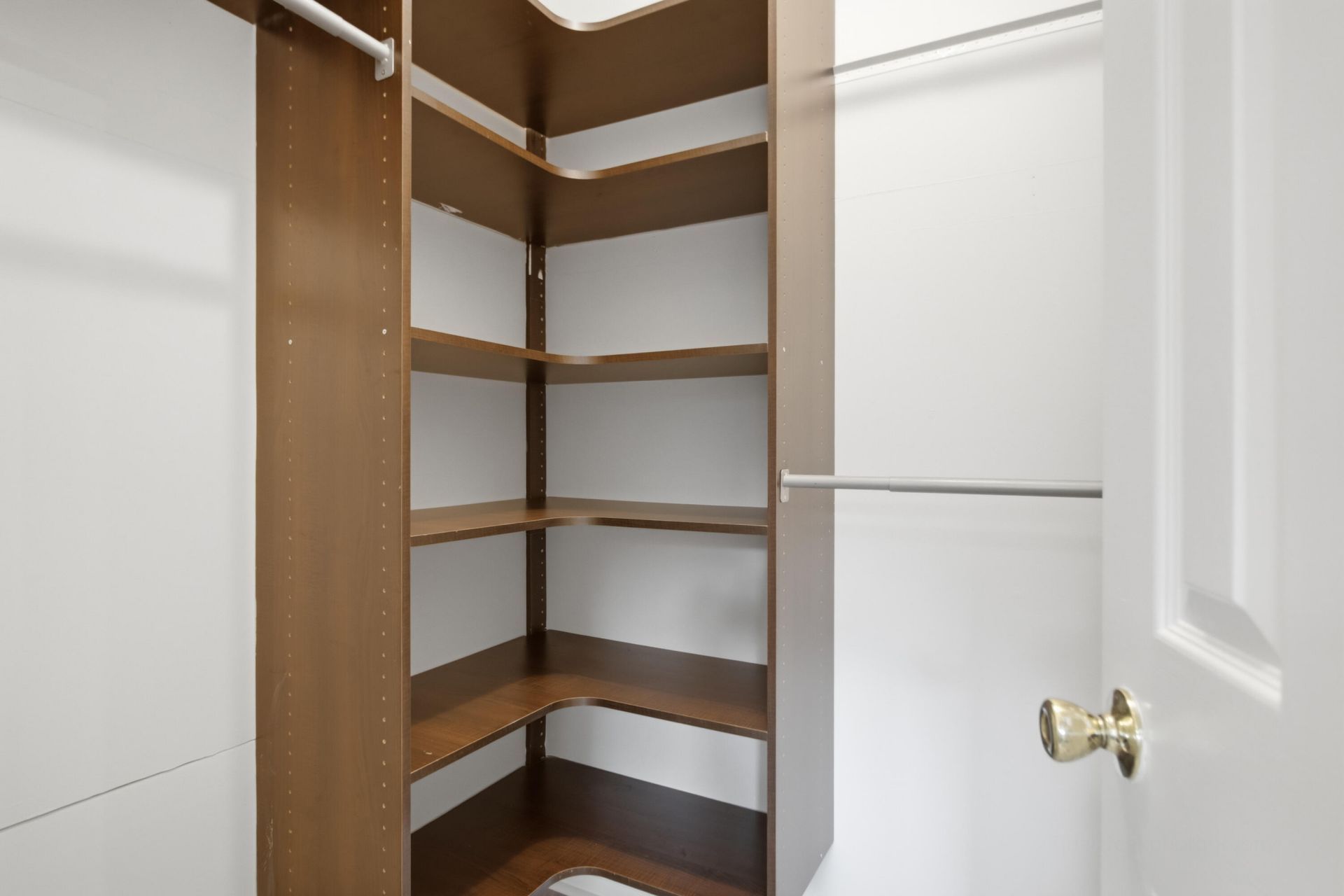 1660 Babington Way Photo 33