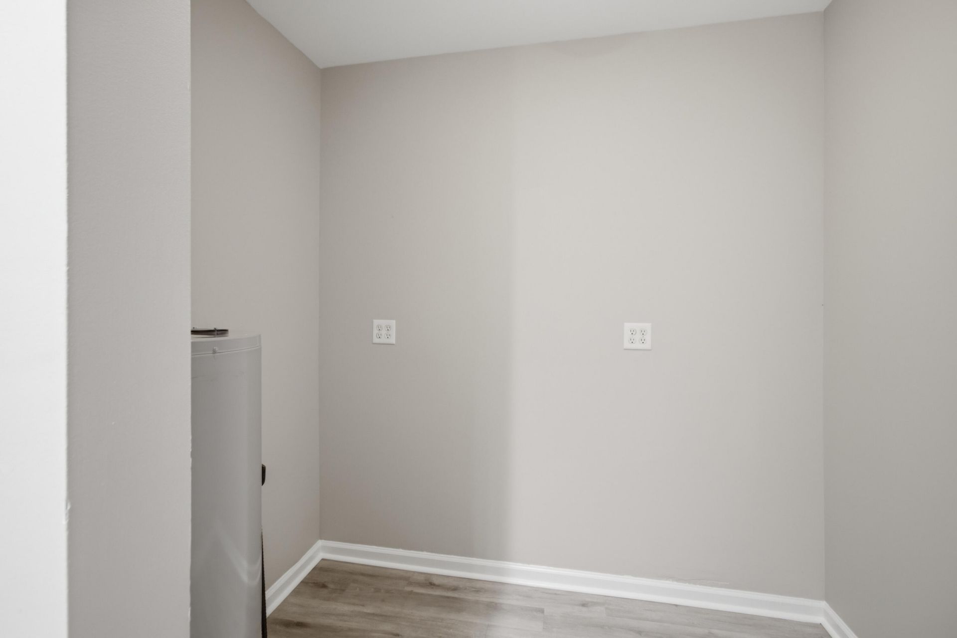 1660 Babington Way Photo 39