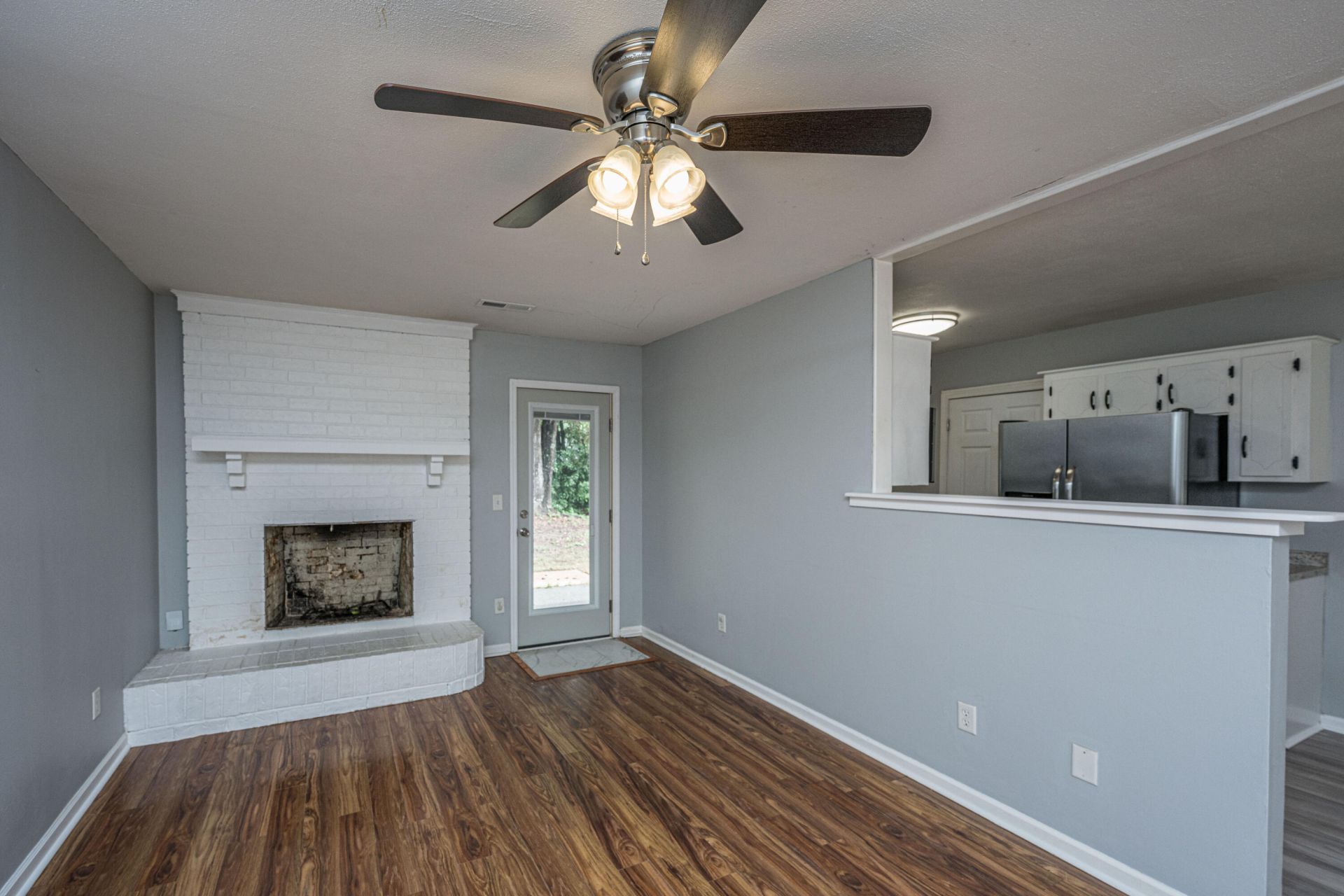 443 Robin Drive Photo 11