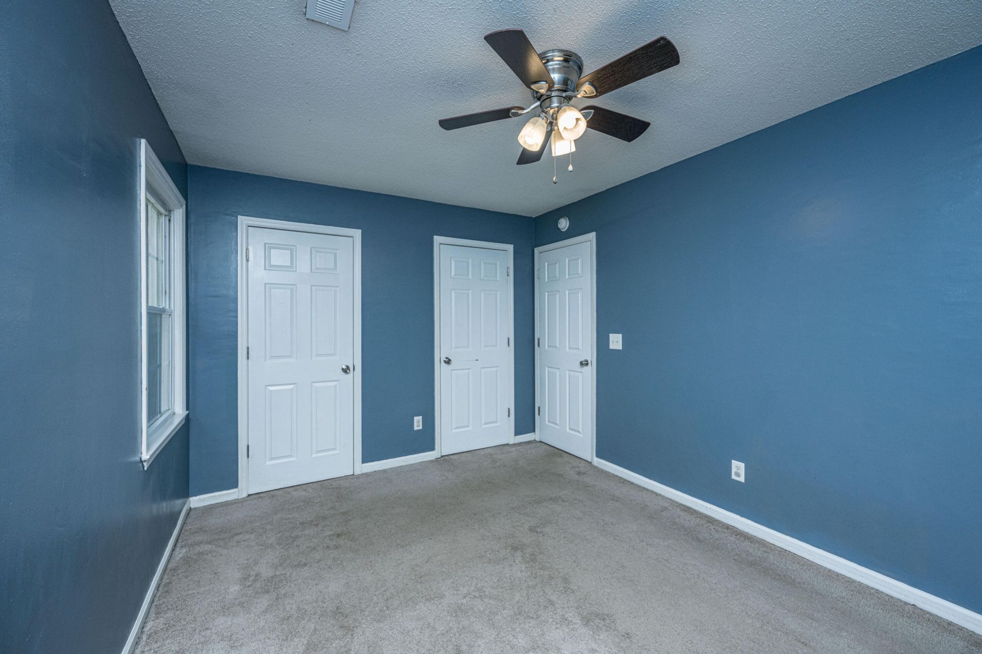 443 Robin Drive Photo 22