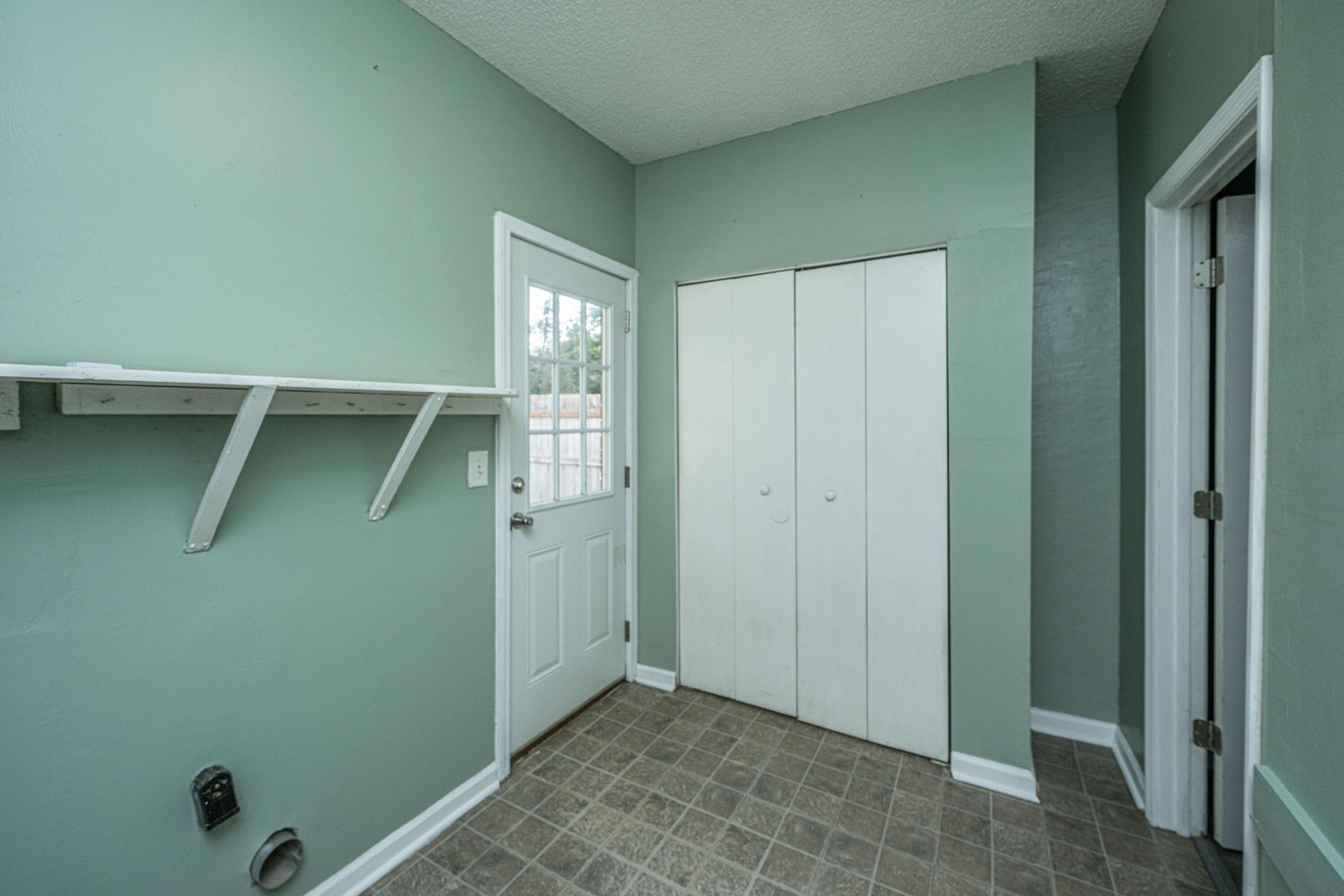 443 Robin Drive Photo 34