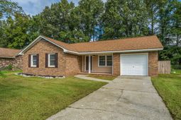 443 Robin Drive photo 4