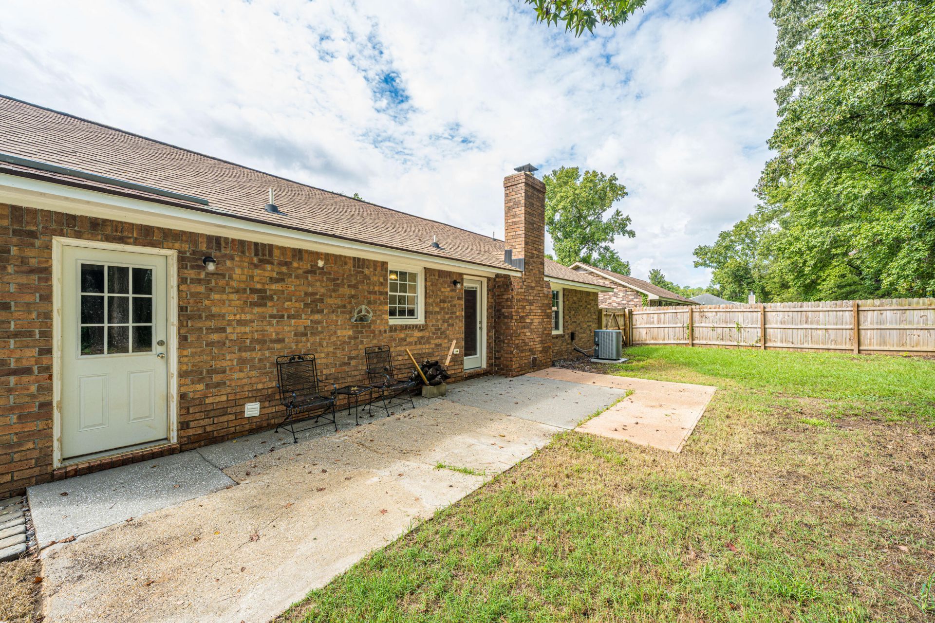 443 Robin Drive Photo 44