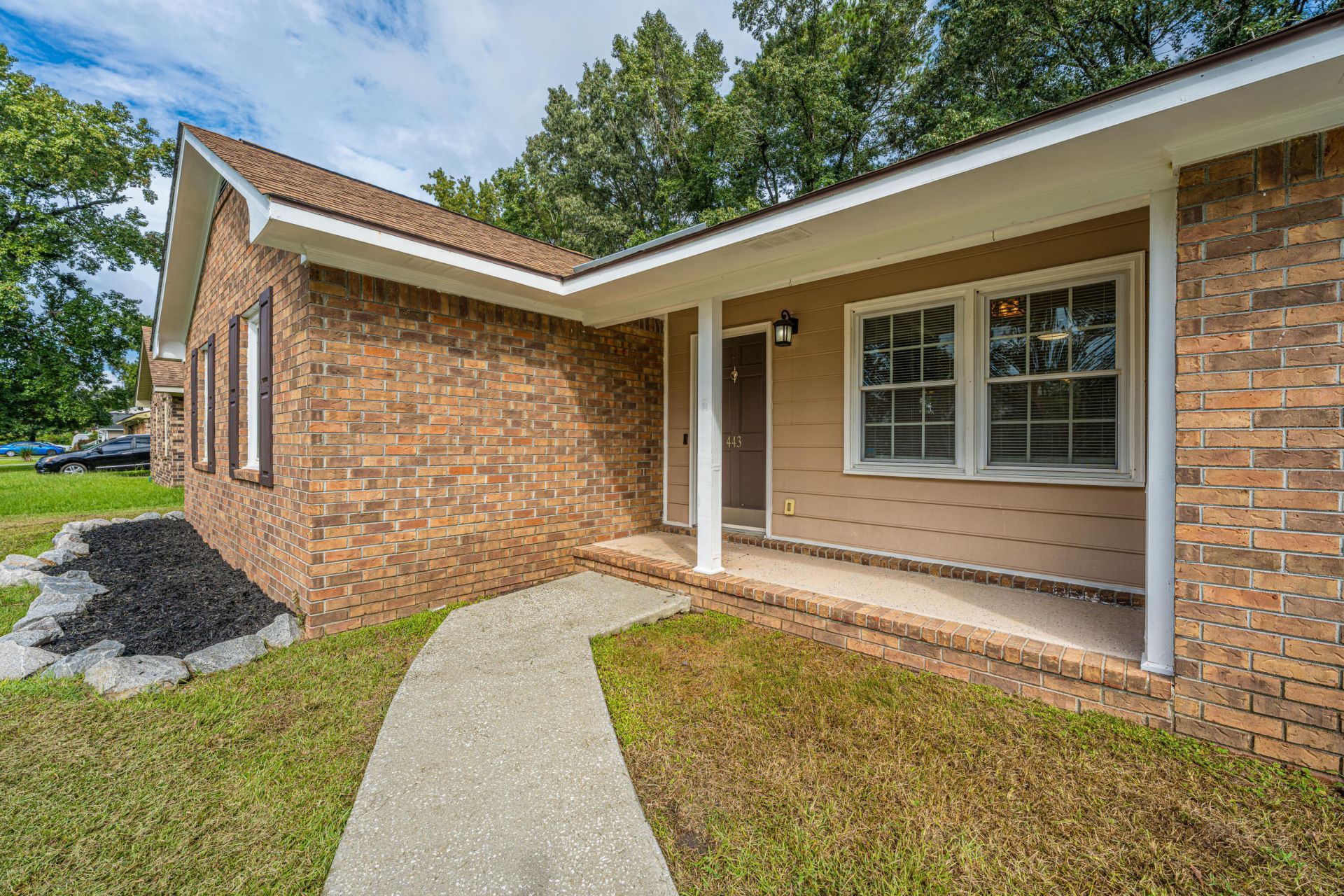 443 Robin Drive Photo 7