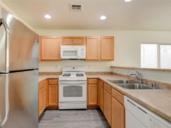 5234 Fire Night Avenue, Las Vegas, NV 89122