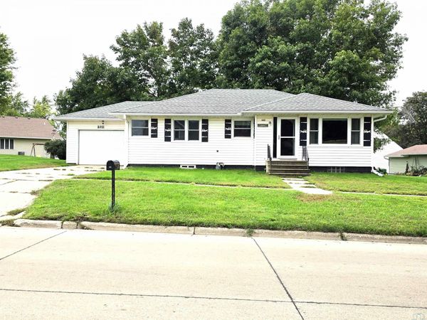 602 Main Street, Hospers, IA 51238