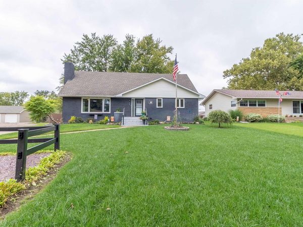 909 Evans Street, Sloan, IA 51055