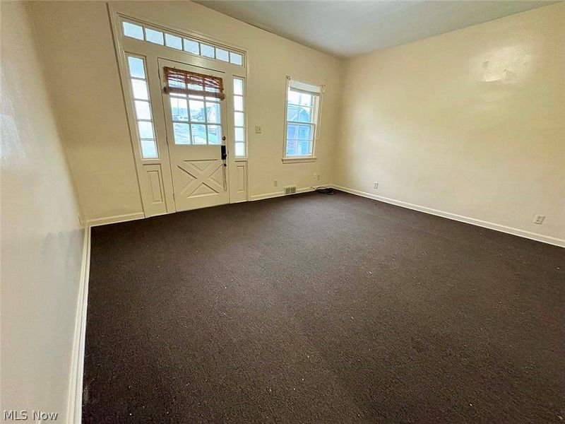147 S Muskingum Street, Cadiz, OH 43907 Photo 4