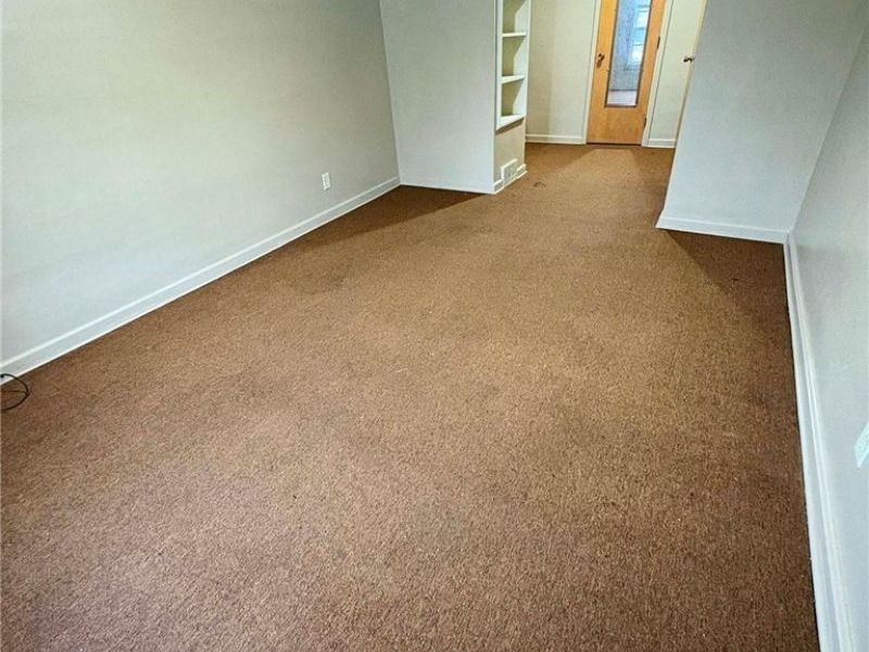 147 S Muskingum Street, Cadiz, OH 43907 Photo 8