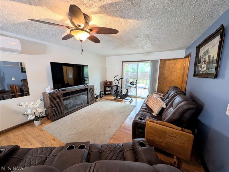 17512 Lundys Lane, Lake Milton, OH 44429 Photo 14