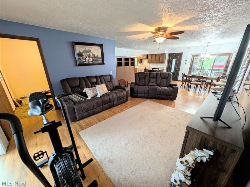17512 Lundys Lane, Lake Milton, OH 44429 Photo 16