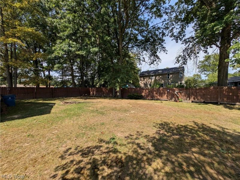 17512 Lundys Lane, Lake Milton, OH 44429 Photo 43