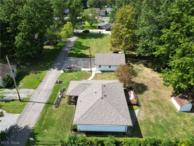 17512 Lundys Lane, Lake Milton, OH 44429 Photo 6