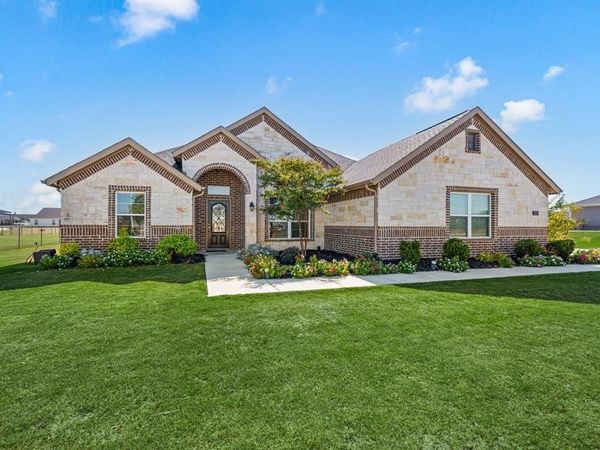 123 Mossy Creek Trail, Rhome, TX 76078