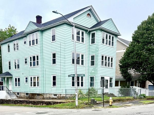 32 Catharine Street, Worcester, MA 01605