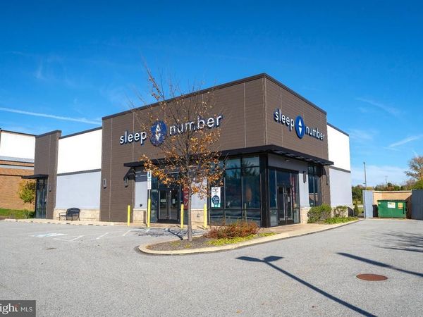 215 N POTTSTOWN PIKE , EXTON, PA 19341