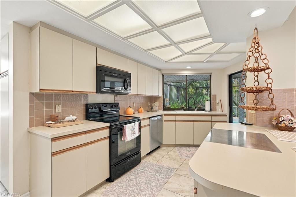 13055 White Violet Dr , Naples, FL 34119 Photo