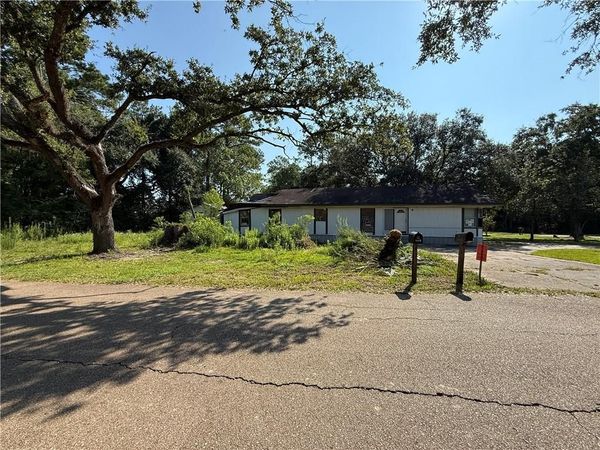 60516 PALM Drive , Slidell, LA 70460