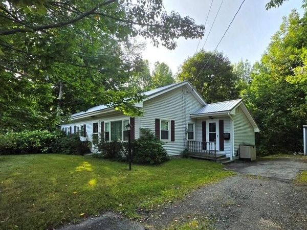 129 Enfield Road , Lincoln, ME 04457
