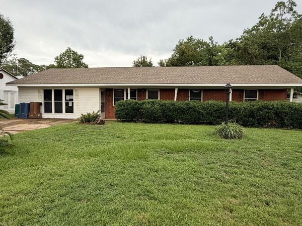 118 Hemlock Drive, D'Iberville, MS 39540