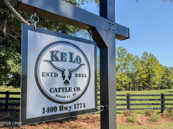 1409 Highway 177a , Bonifay, FL 32425