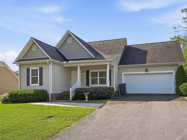 11 Mackay Ln , Cookeville, TN 38506