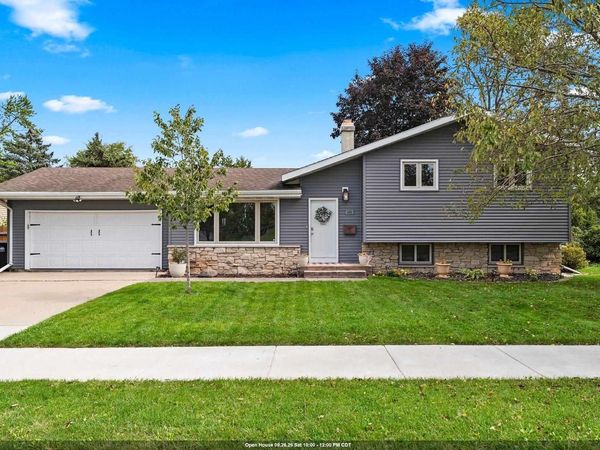 654 CEDAR STREET, Neenah, WI 54956