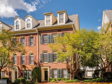 8892 ASHGROVE HOUSE LANE , VIENNA, VA 22182