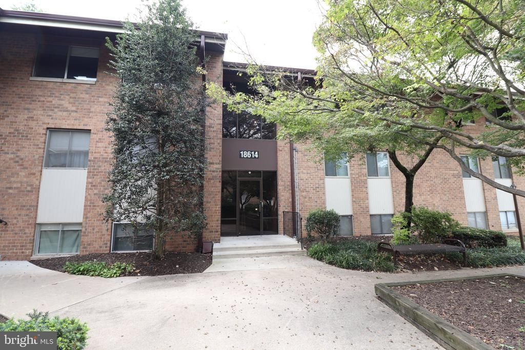 18614 WALKERS CHOICE ROAD , MONTGOMERY VILLAGE, MD 20886