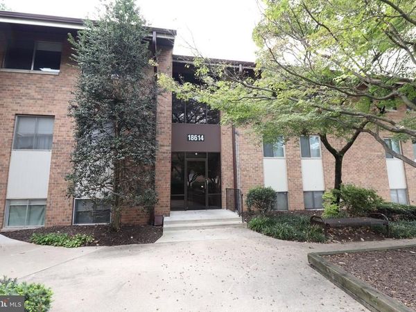 18614 WALKERS CHOICE ROAD , Unit 5, MONTGOMERY VILLAGE, MD 20886