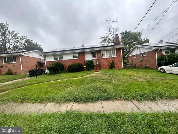 2533 FAIRHILL DRIVE , SUITLAND, MD 20746