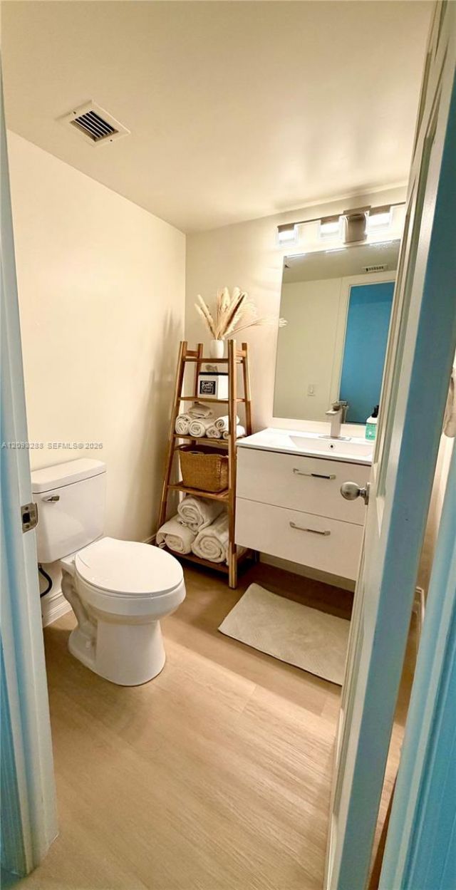 9721 E Bay Harbor Dr, Unit 5A, Bay Harbor Islands, FL 33154 Photo