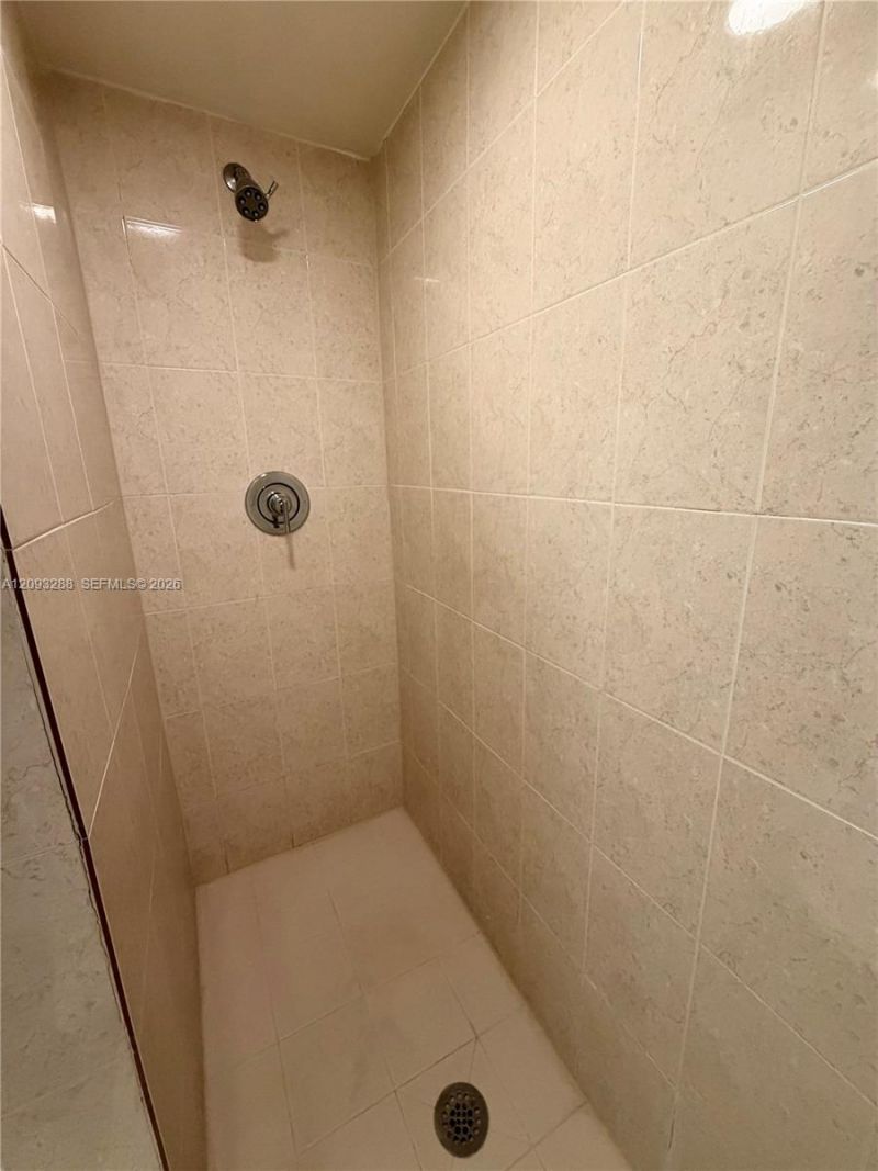 9721 E Bay Harbor Dr, Unit 5A, Bay Harbor Islands, FL 33154 Photo
