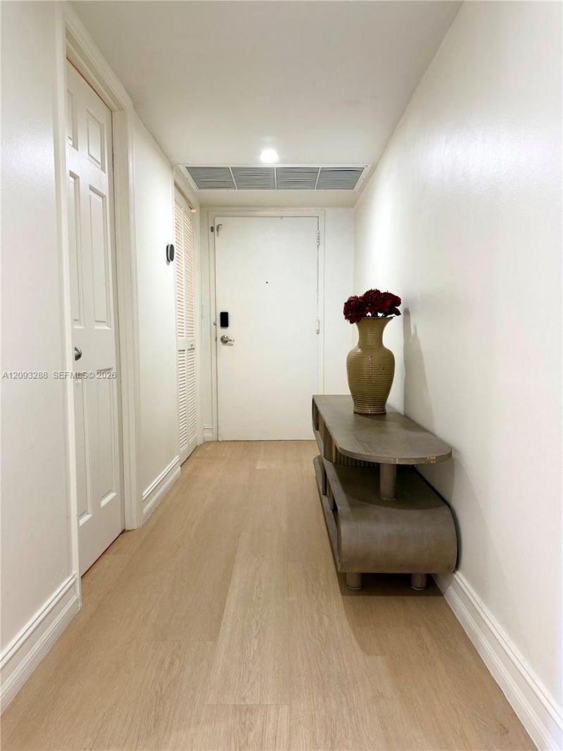 9721 E Bay Harbor Dr, Unit 5A, Bay Harbor Islands, FL 33154 Photo