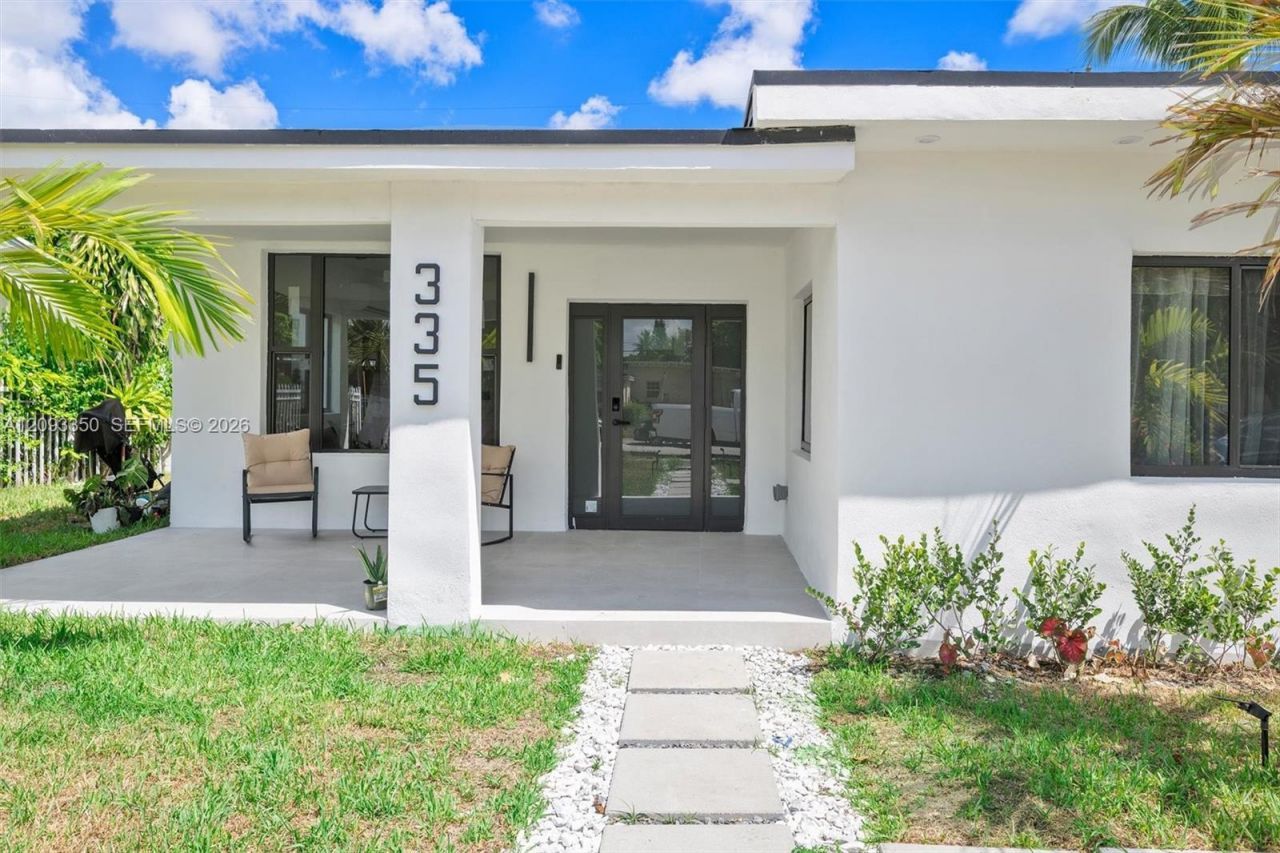 335 NW 108th St , Miami, FL 33168 Photo