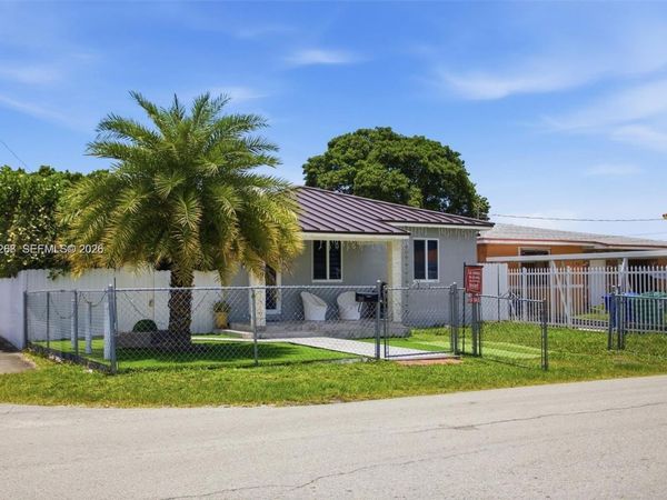301 SW 36th Ave , Miami, FL 33135