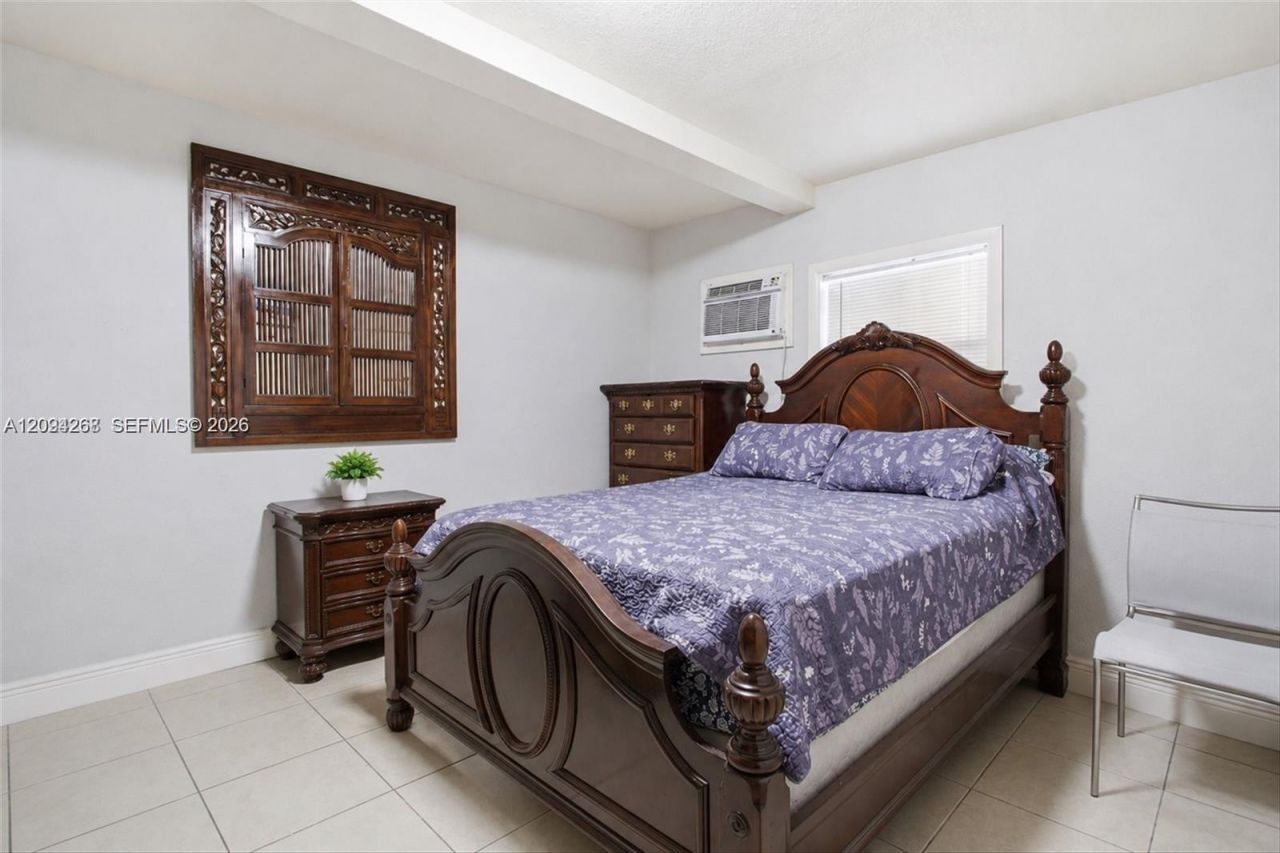 301 SW 36th Ave , Miami, FL 33135 Photo