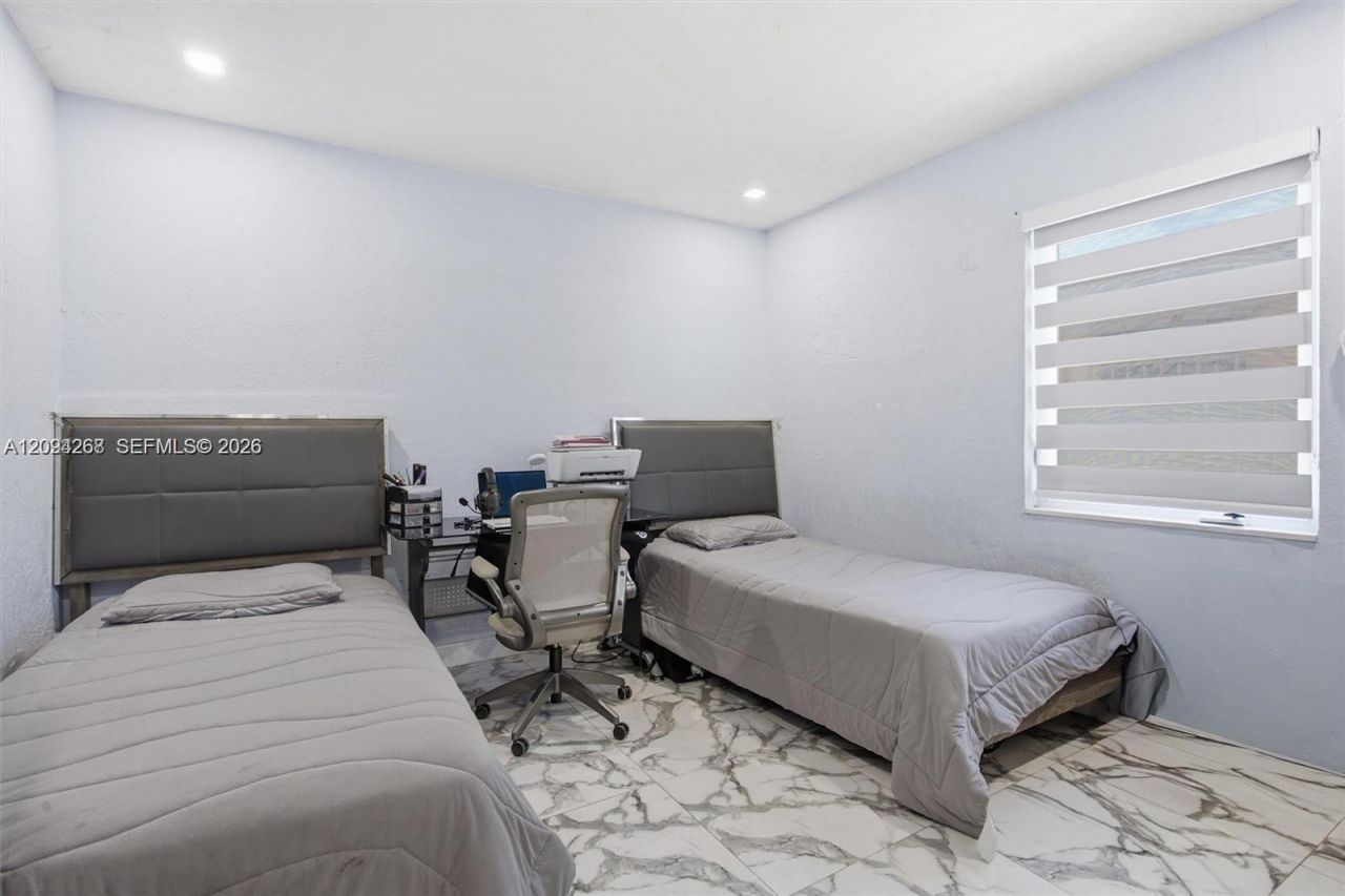 301 SW 36th Ave , Miami, FL 33135 Photo
