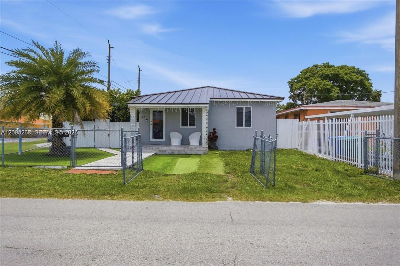 301 SW 36th Ave , Miami, FL 33135 Photo