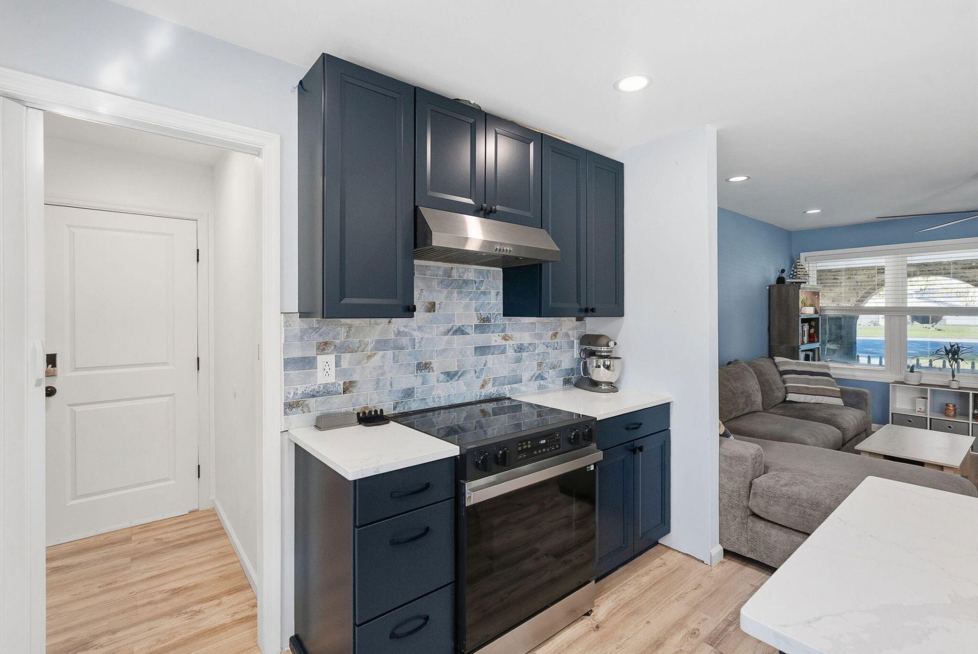 103 E Gustave Court Photo 13
