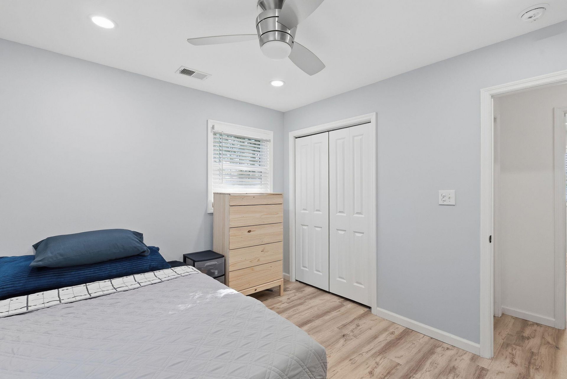 103 E Gustave Court Photo 19